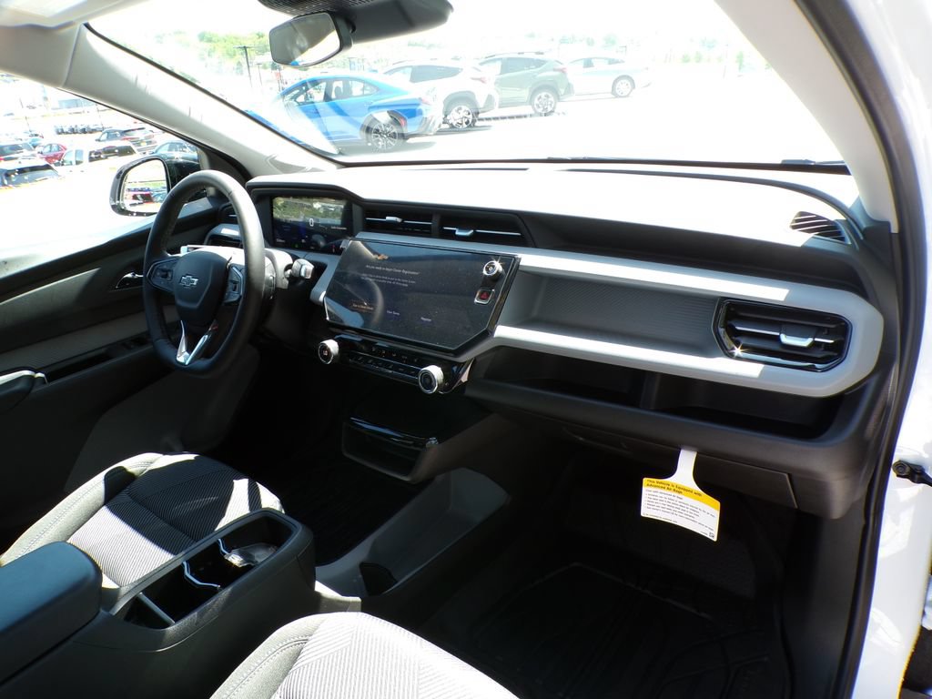 New 2027 Chevrolet Bolt RS FWD image 13
