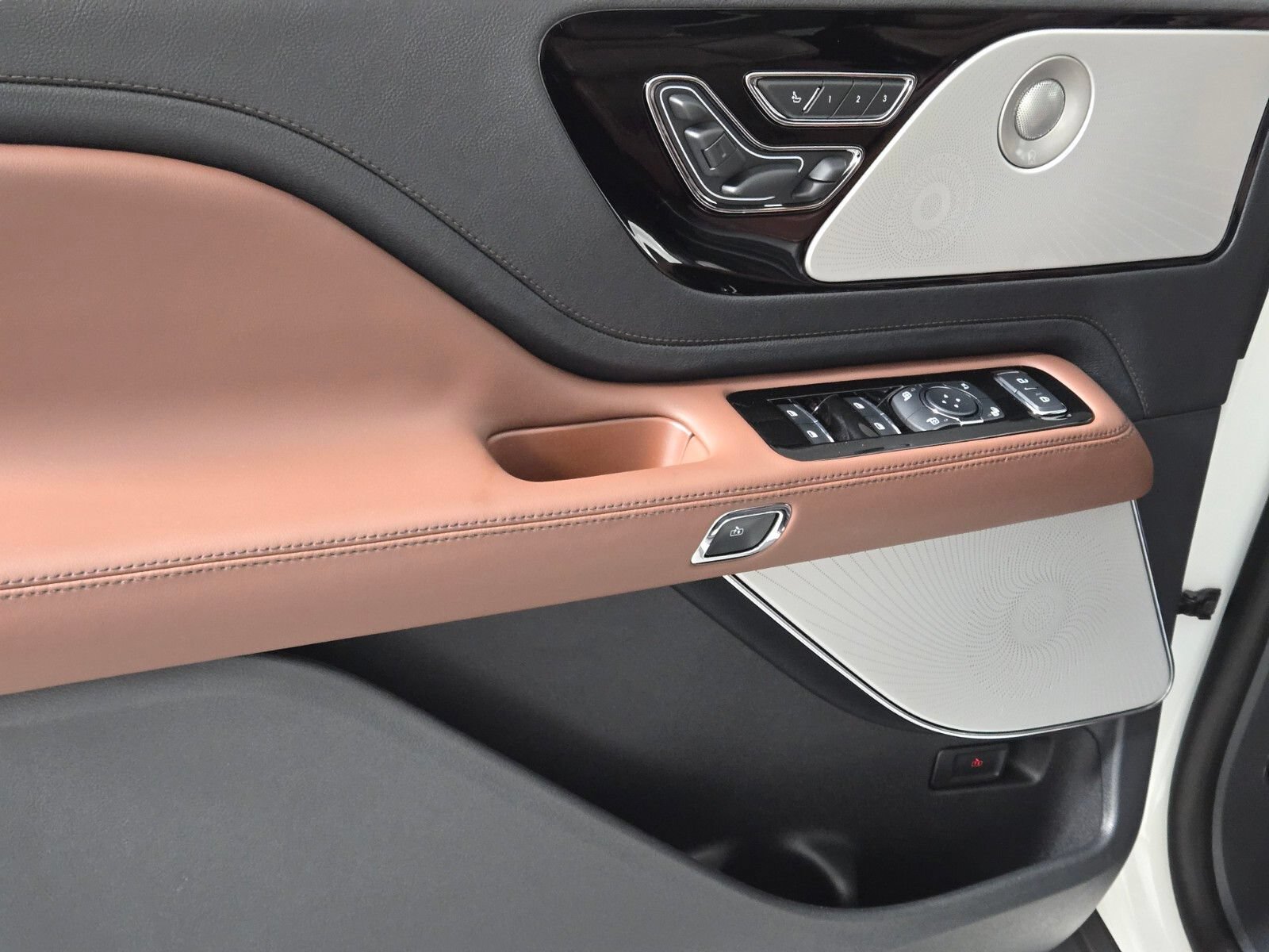 New 2026 Lincoln Aviator Reserve AWD/4WD image 26
