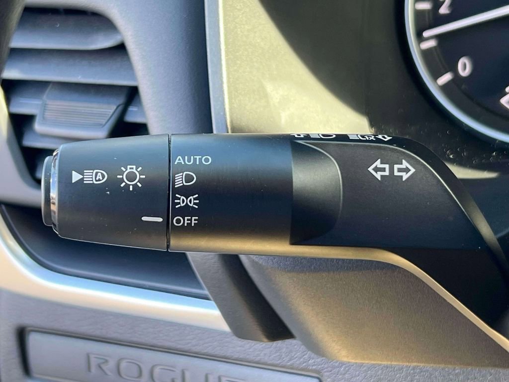 Certified 2025 Nissan Rogue S image 22