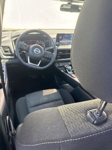 Certified 2024 Nissan Rogue SV FWD image 8