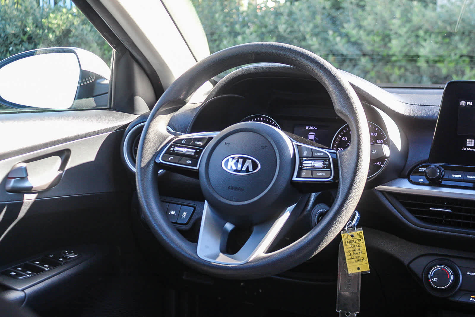 Used 2020 Kia Forte LXS FWD image 19