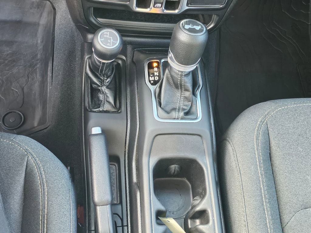 Used 2024 Jeep Wrangler Sport S image 25