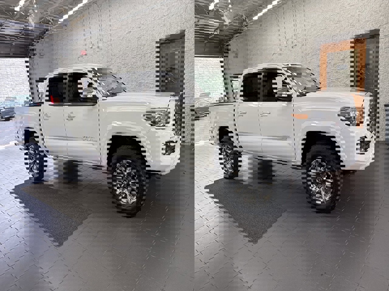 Used 2017 Toyota Tacoma Limited