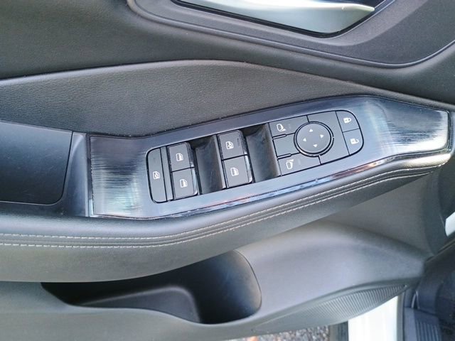 Used 2024 Nissan Rogue SV image 23