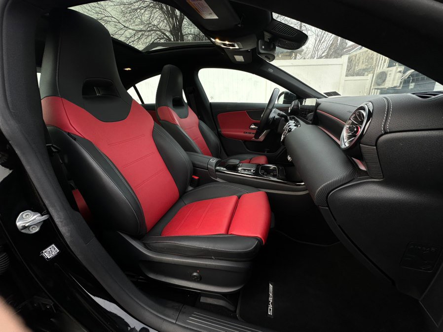 Used 2023 Mercedes-Benz CLA 250 4MATIC image 22