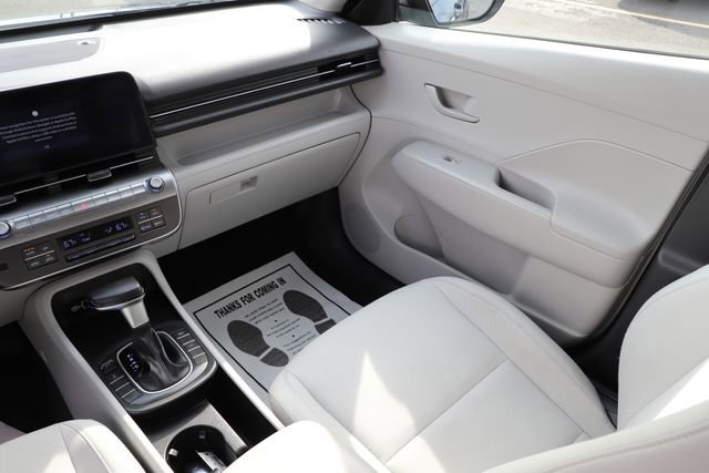 Used 2025 Hyundai Kona SEL image 26