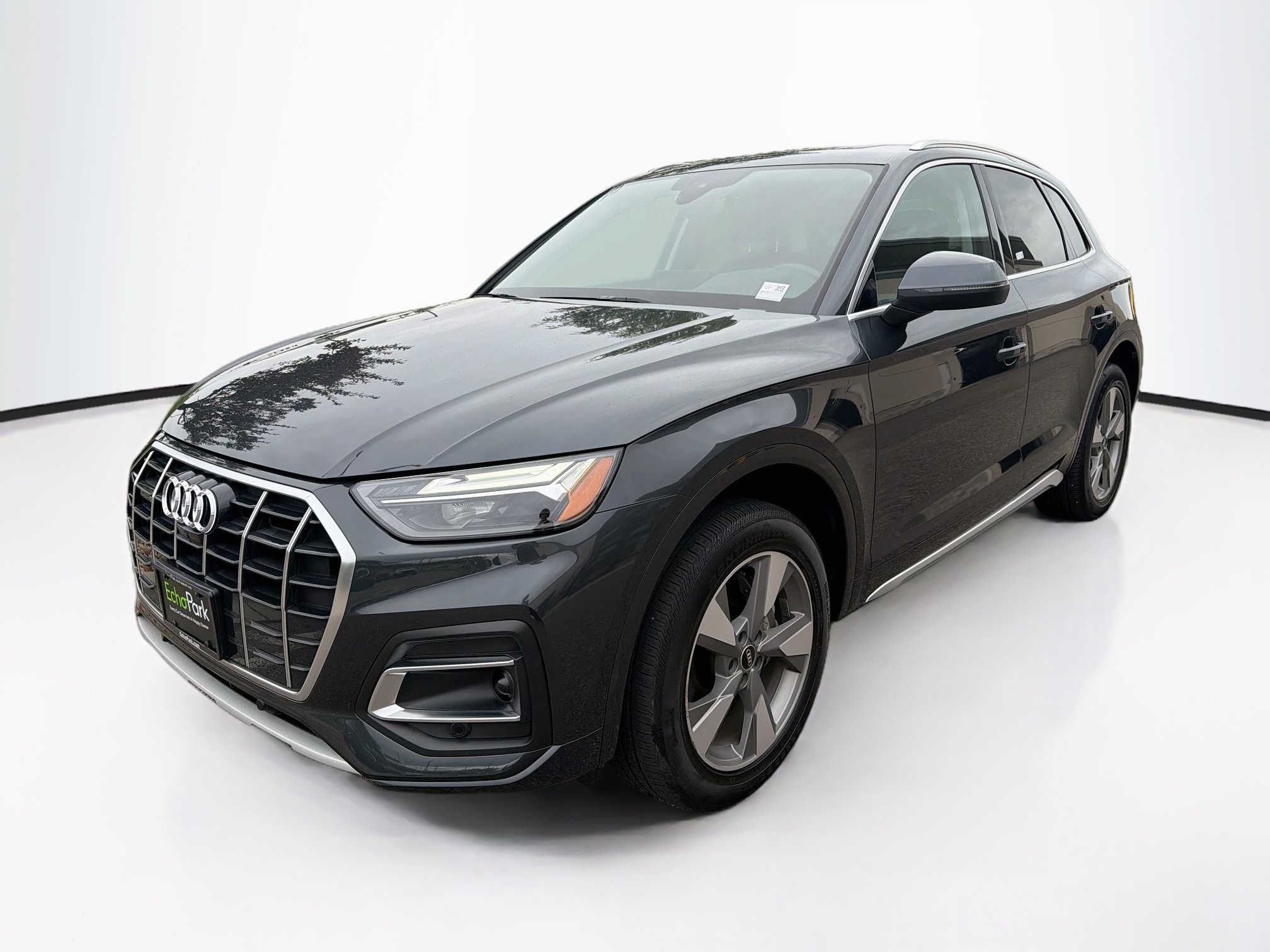 Used 2023 Audi Q5 2.0T Premium Plus w/ Premium Plus Package AWD/4WD image 3