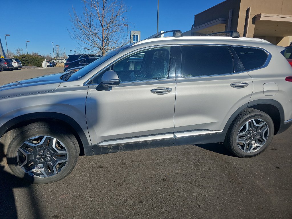 Used 2022 Hyundai Santa Fe SEL Premium w/ Cargo Package image 3