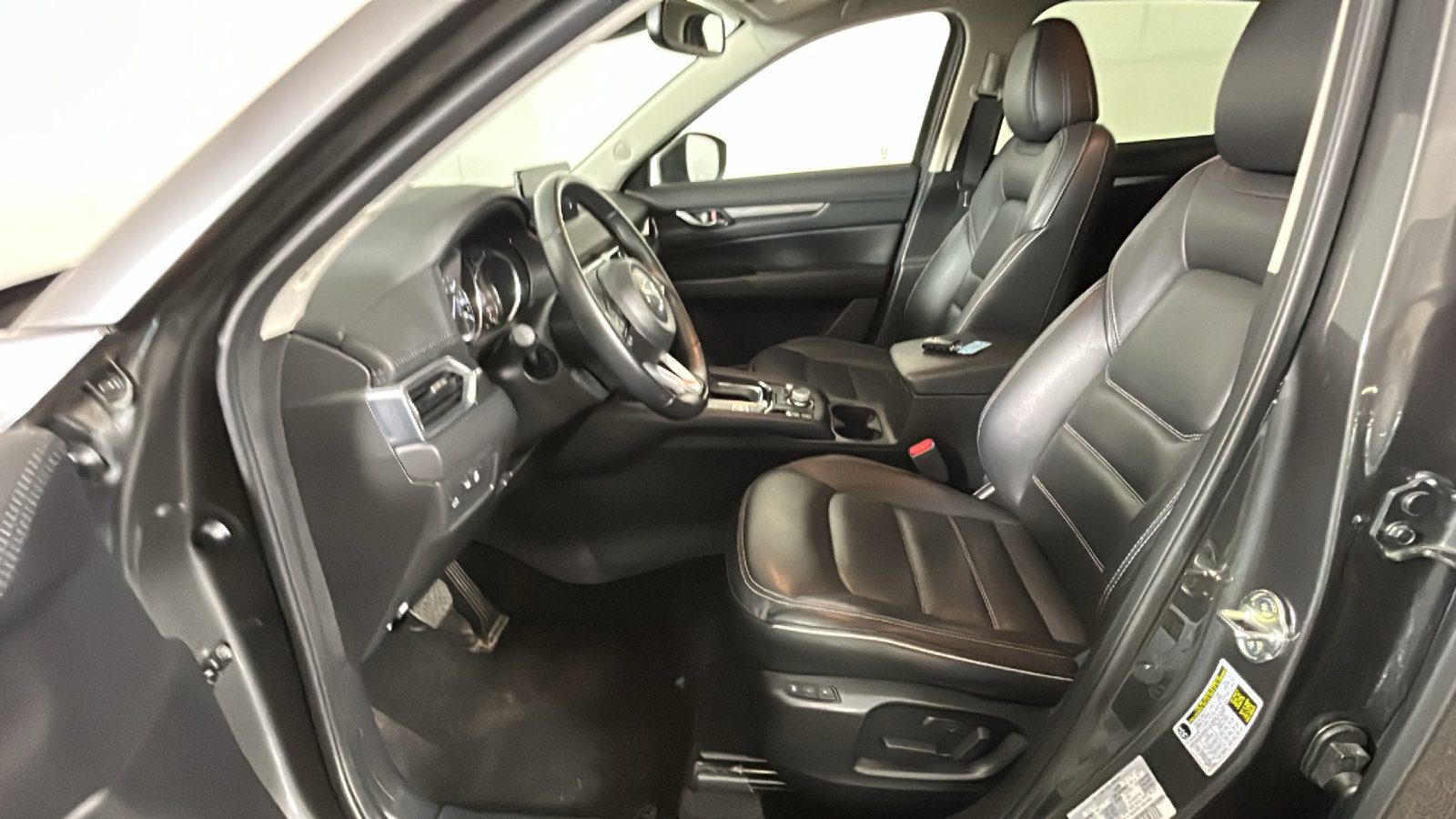 Used 2025 MAZDA CX-5 AWD 2.5 S w/ Preferred Package image 13