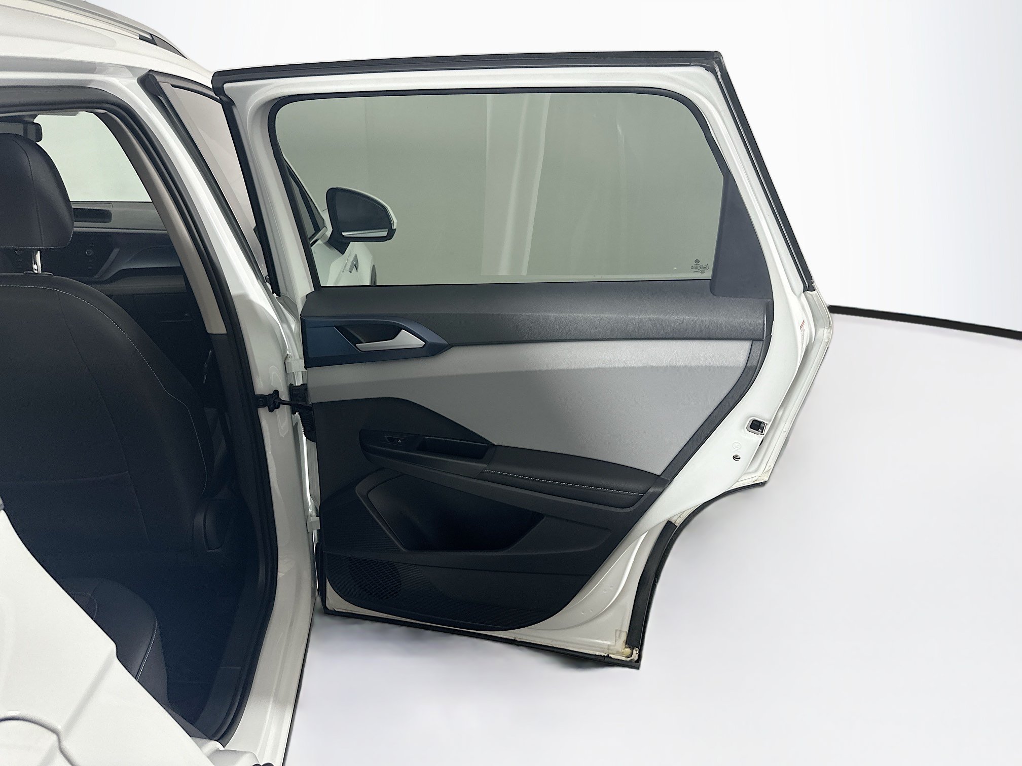 Used 2024 Volkswagen Taos SE FWD image 28