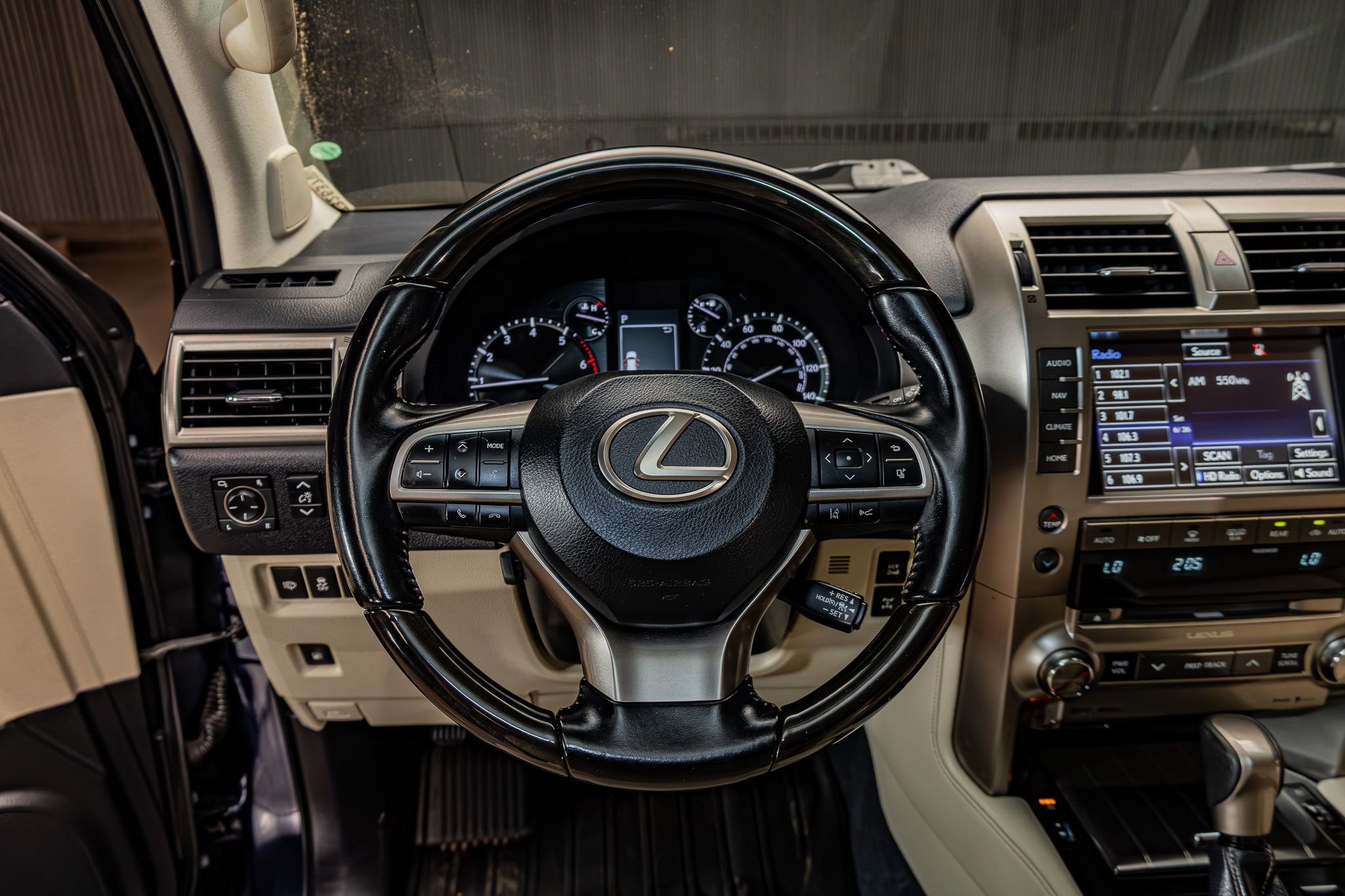 Used 2021 Lexus GX 460 Premium w/ Premium Package AWD/4WD image 18