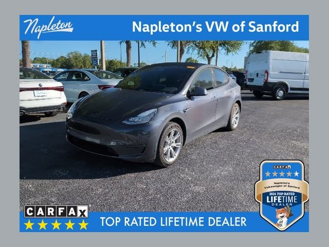 Used 2022 Tesla Model Y Long Range image 1