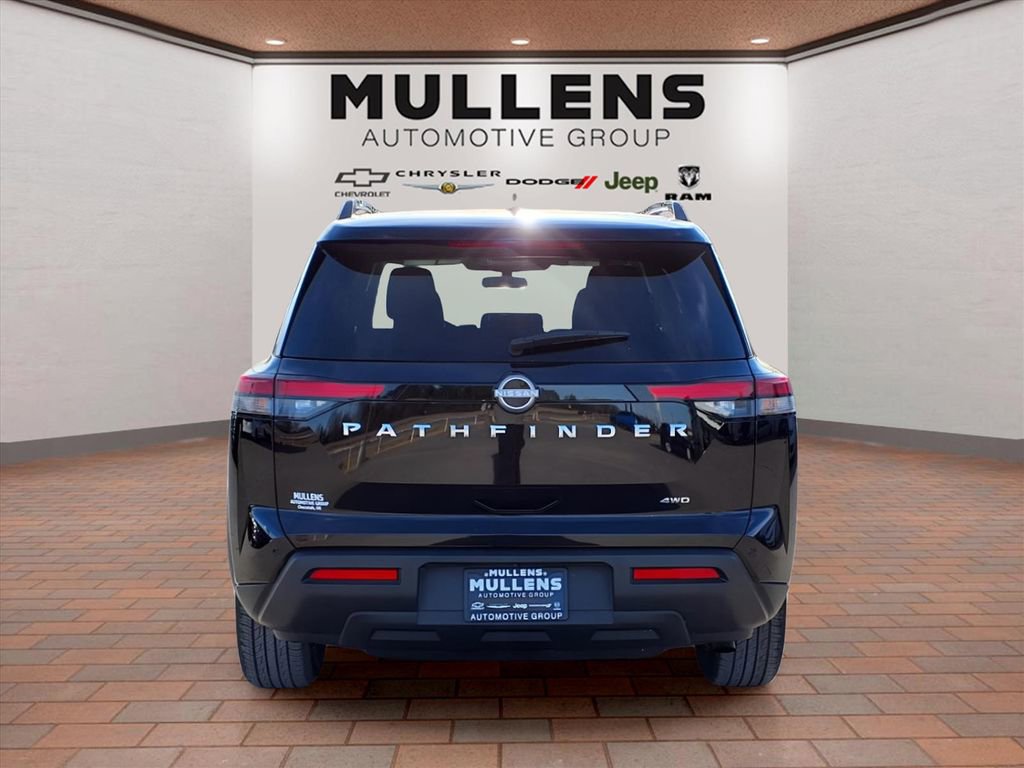 Used 2025 Nissan Pathfinder SV AWD/4WD image 6