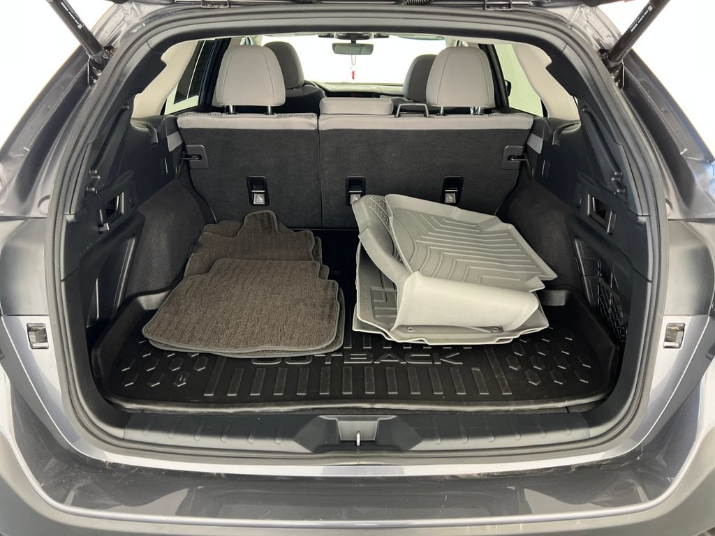 Used 2025 Subaru Outback Premium AWD/4WD image 24