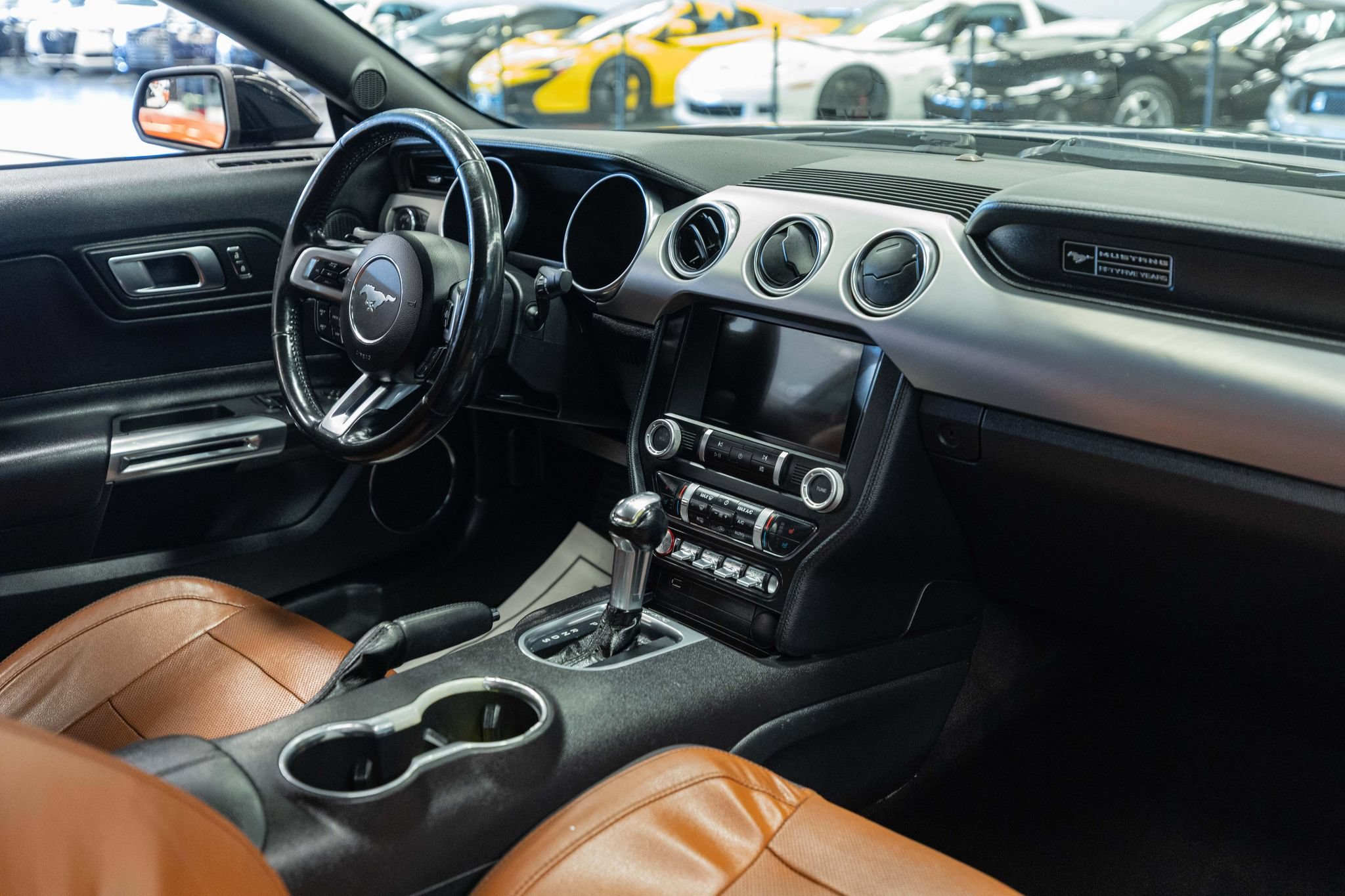 Used 2020 Ford Mustang Premium RWD image 13