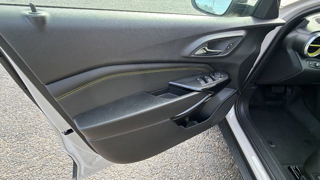 New 2026 Chevrolet Trax ACTIV w/ Driver Confidence Package image 11