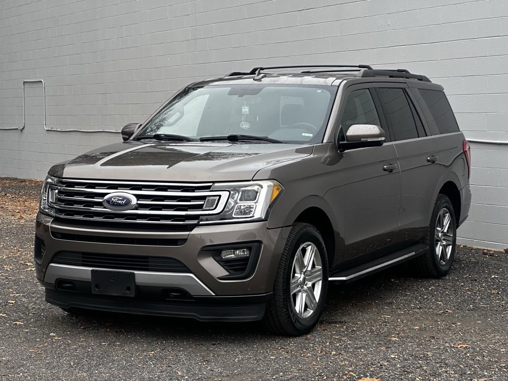 Used 2019 Ford Expedition XLT w/ Equipment Group 202A image 3