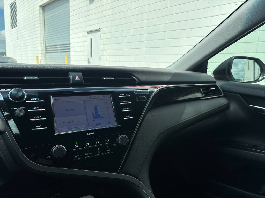 Used 2020 Toyota Camry LE FWD image 15