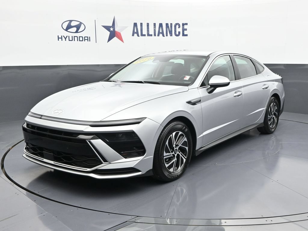 Certified 2026 Hyundai Sonata Blue FWD image 1