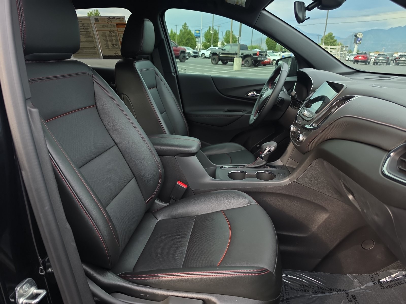 Certified 2024 Chevrolet Equinox RS w/ RS Leather Package AWD/4WD image 28