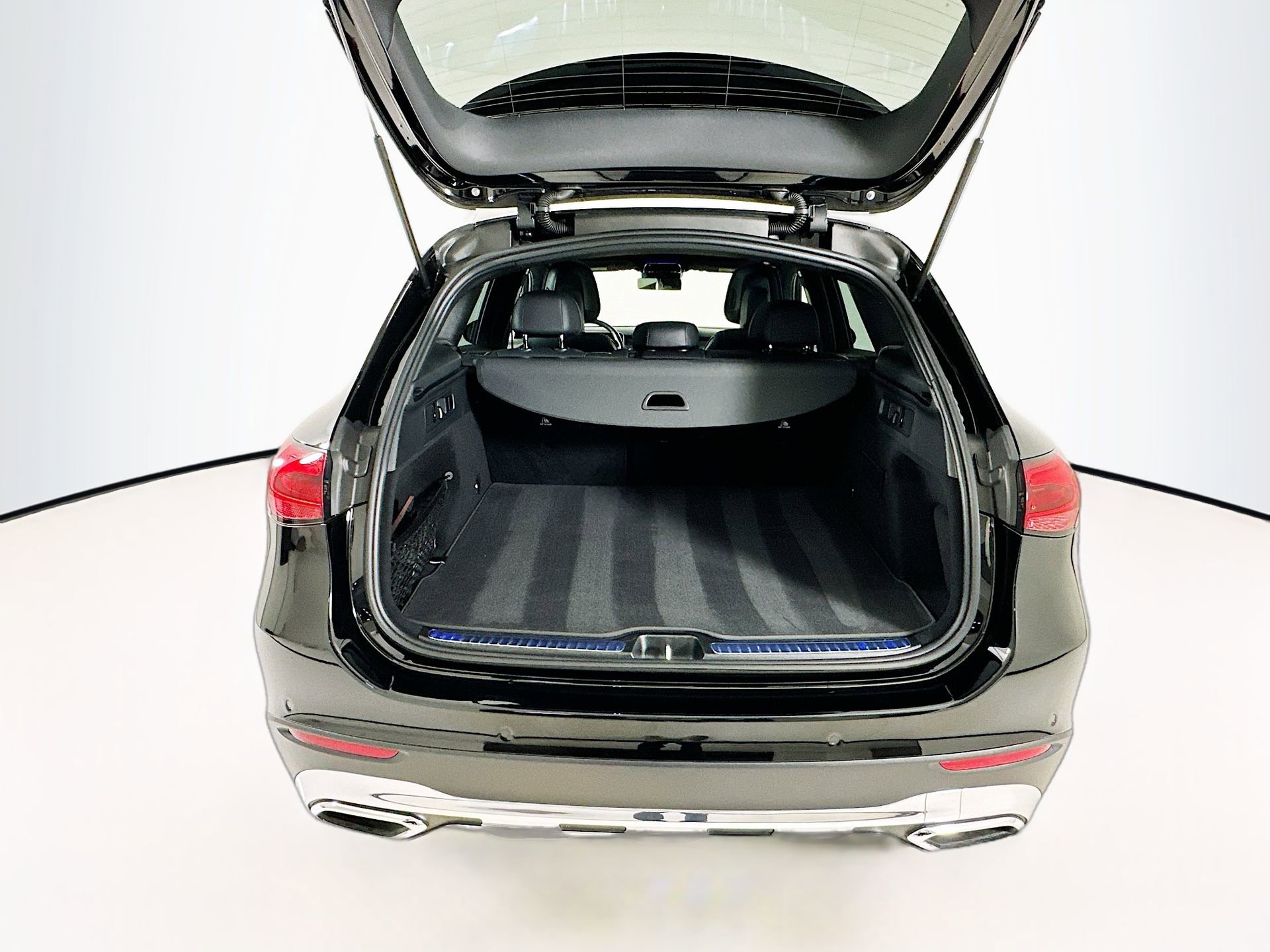 Certified 2025 Mercedes-Benz GLC 300 image 27