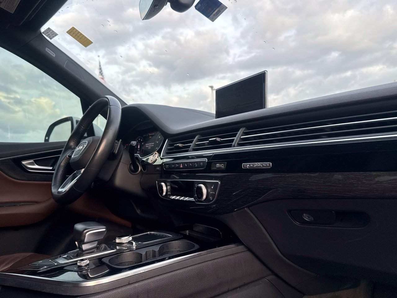 Used 2019 Audi Q7 3.0T Prestige AWD/4WD image 32