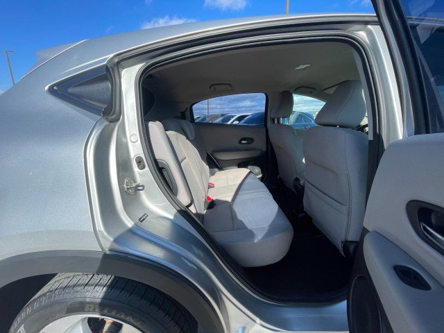 Used 2016 Honda HR-V LX image 15