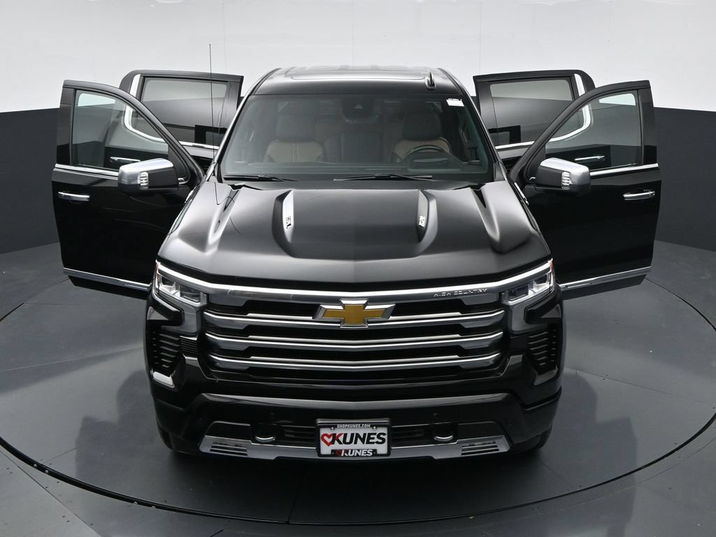 Used 2025 Chevrolet Silverado 1500 High Country AWD/4WD image 63