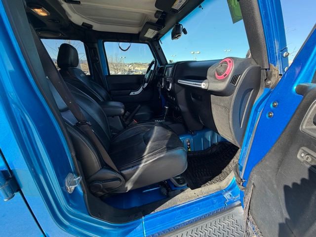 Used 2014 Jeep Wrangler Unlimited Sahara image 28