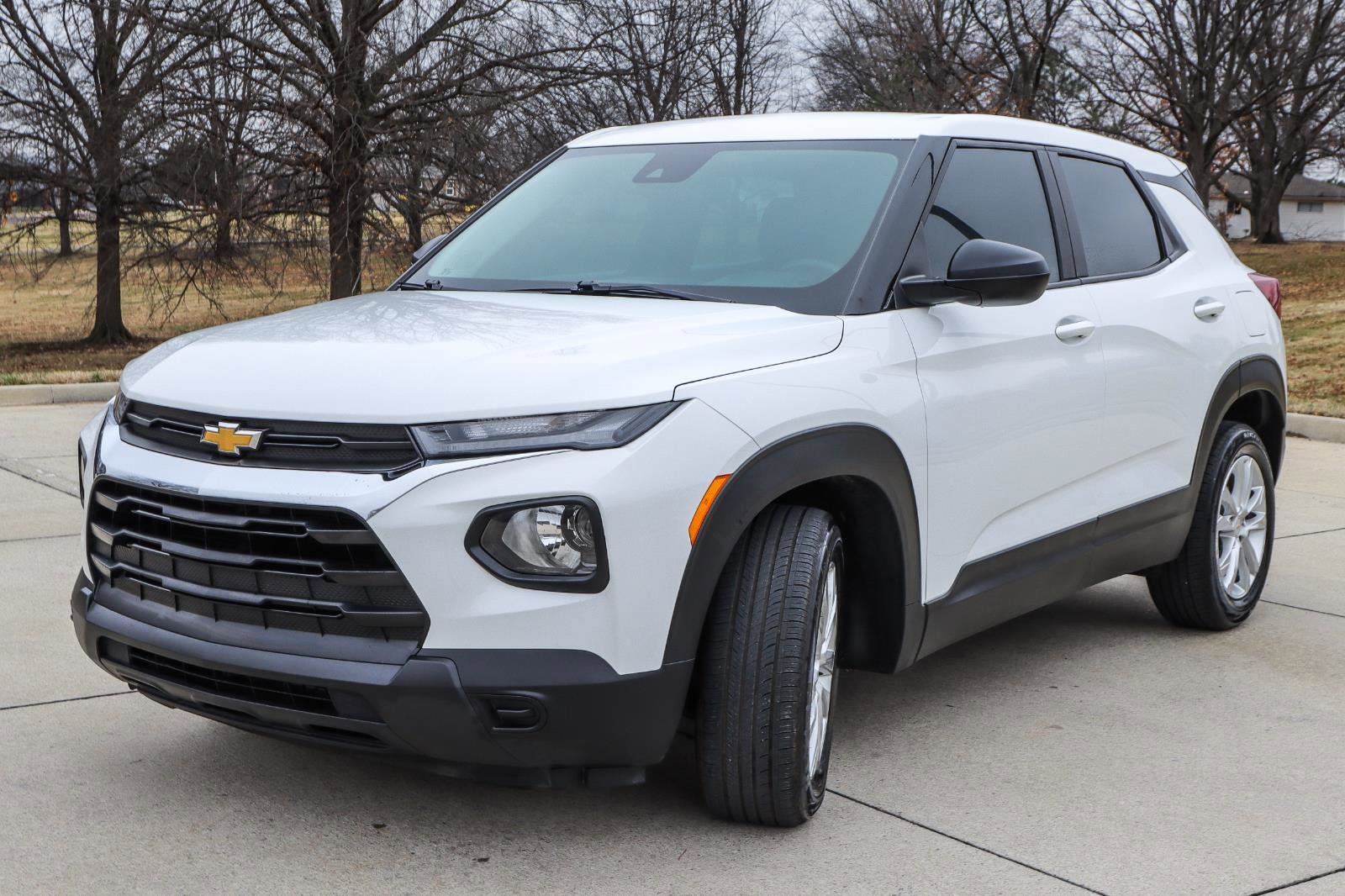 Used 2023 Chevrolet TrailBlazer LS FWD image 3