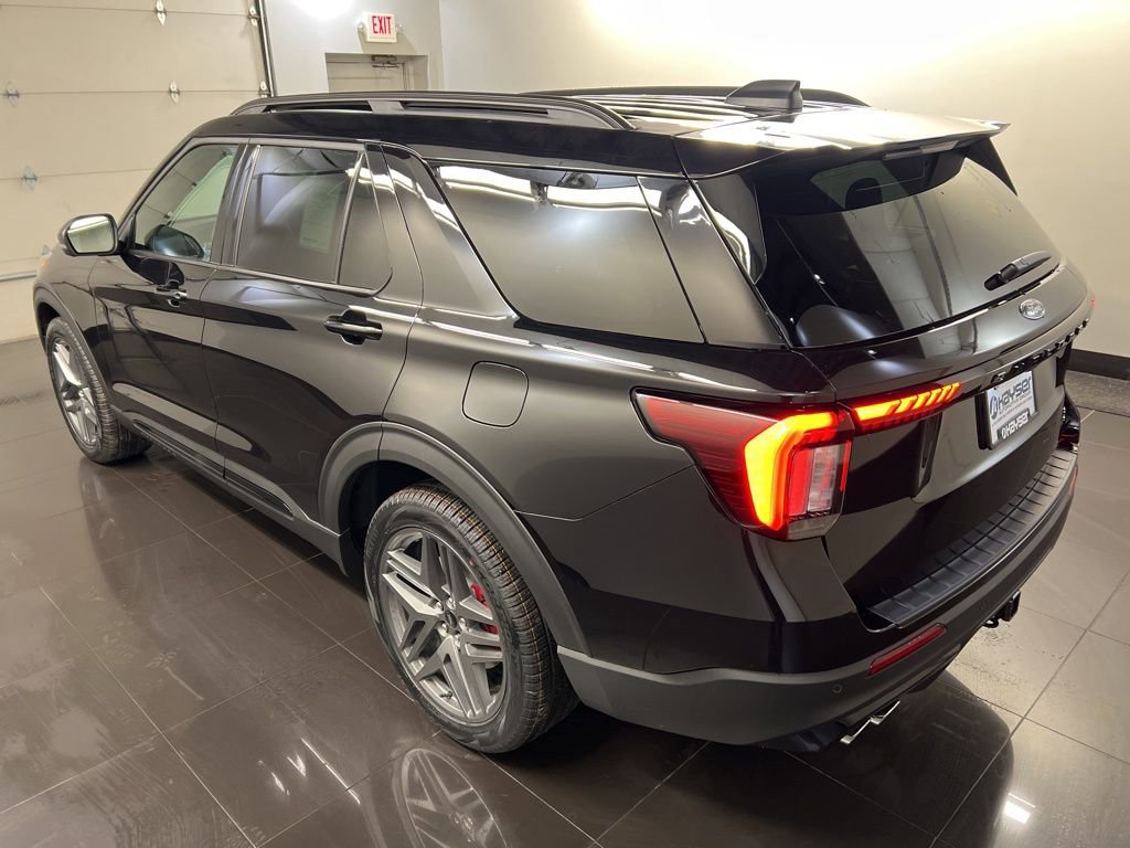 New 2026 Ford Explorer ST w/ Sun And Sound Package image 4