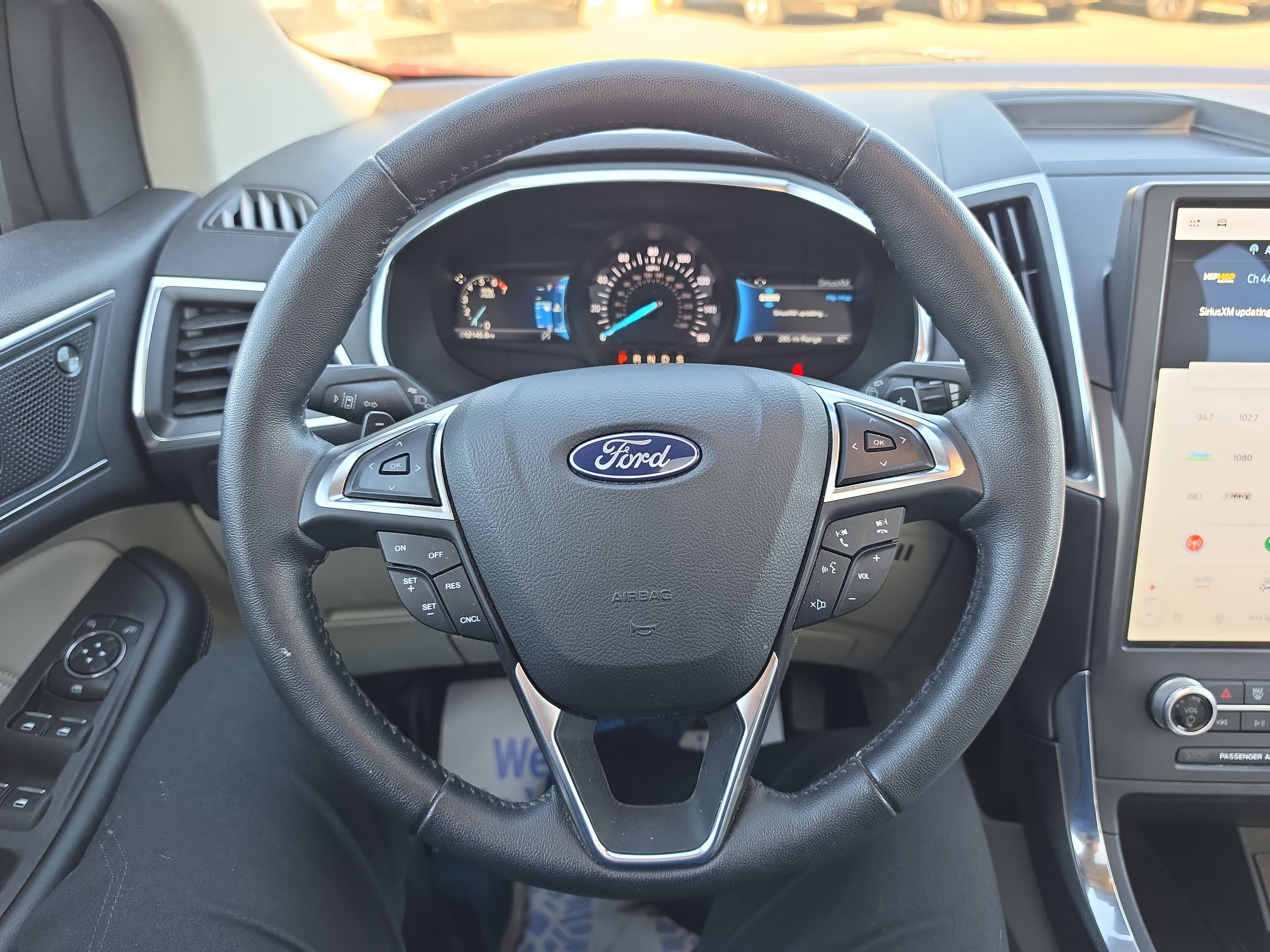 Used 2021 Ford Edge Titanium w/ Class II Trailer Tow Package AWD/4WD image 20