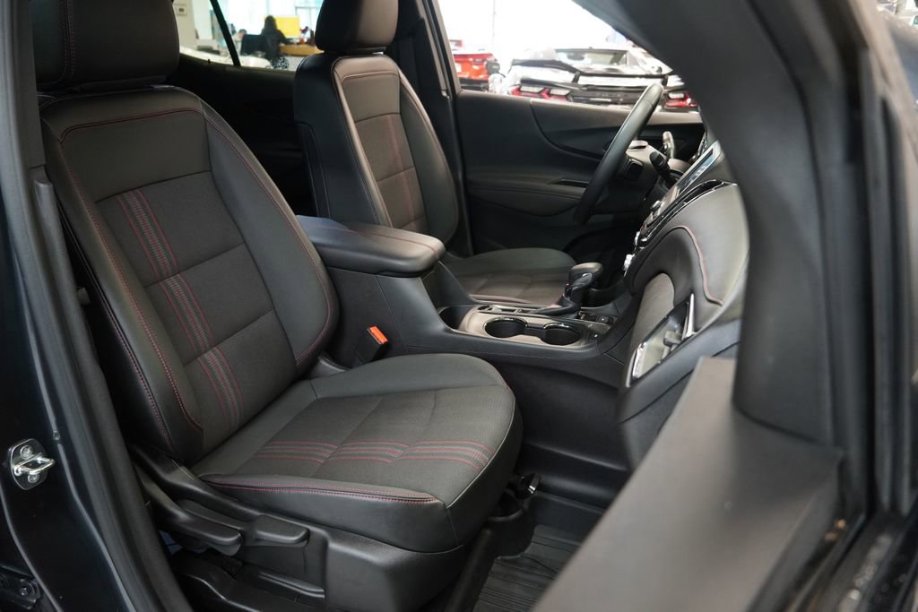 Used 2022 Chevrolet Equinox RS w/ LPO, Floor Liner Package AWD/4WD image 35
