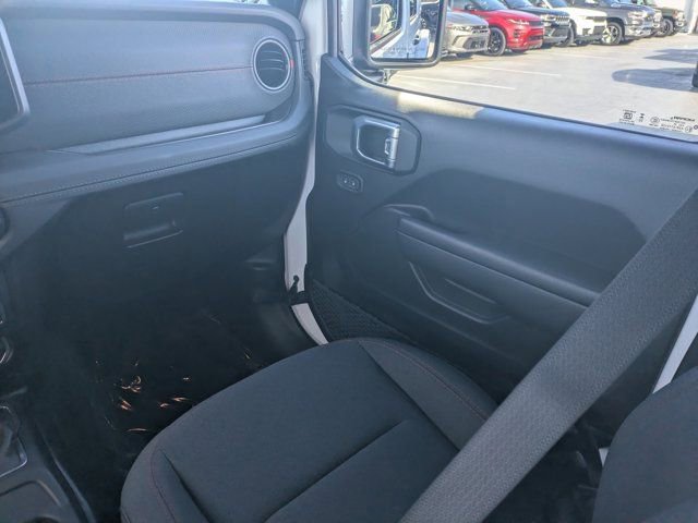 Used 2026 Jeep Wrangler Unlimited Rubicon image 15