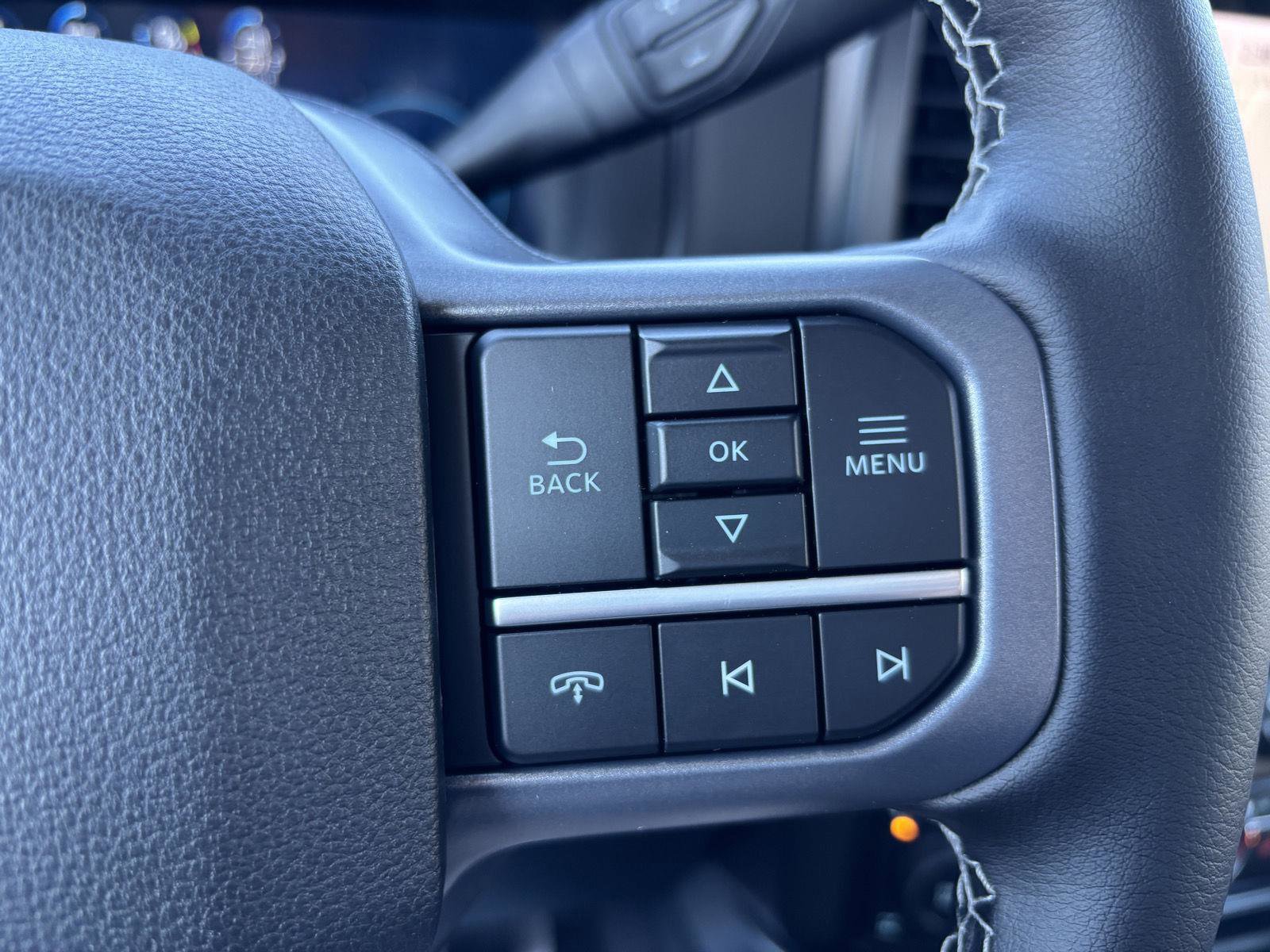 New 2026 Ford F350 Lariat w/ Black Appearance Package image 36