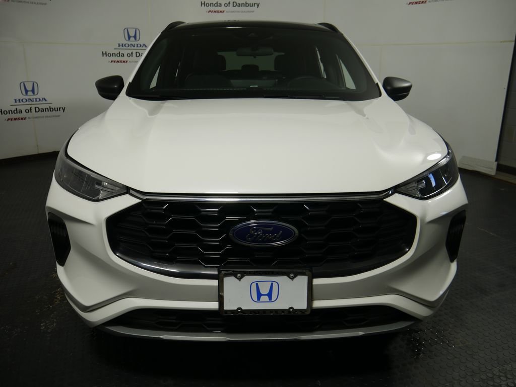 Used 2024 Ford Escape ST-Line w/ Tech Pack #1 image 2
