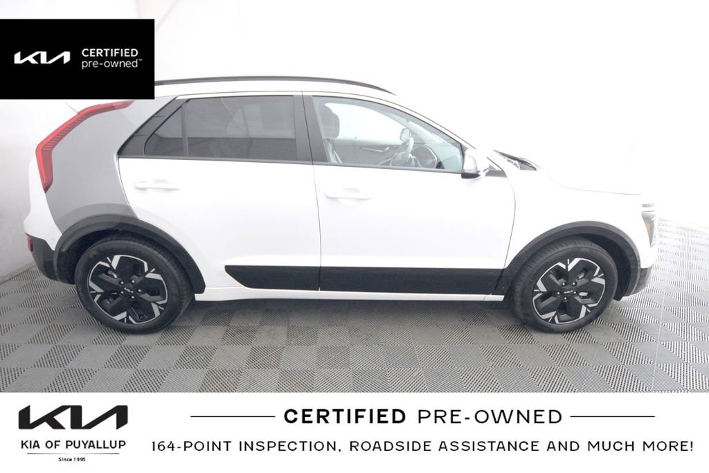 Certified 2023 Kia Niro Wave w/ Wave Preserve Package image 5