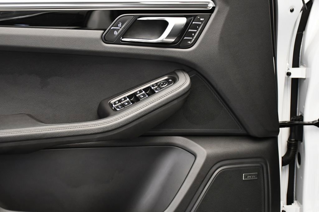 Used 2024 Porsche Macan S image 37