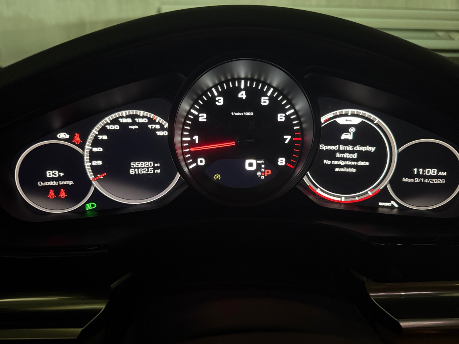 Used 2021 Porsche Panamera RWD image 16