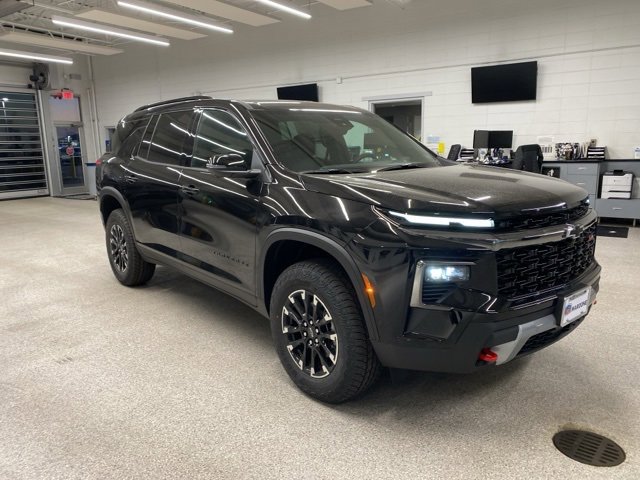 New 2026 Chevrolet Traverse Z71 w/ Enhanced Driving Package image 3