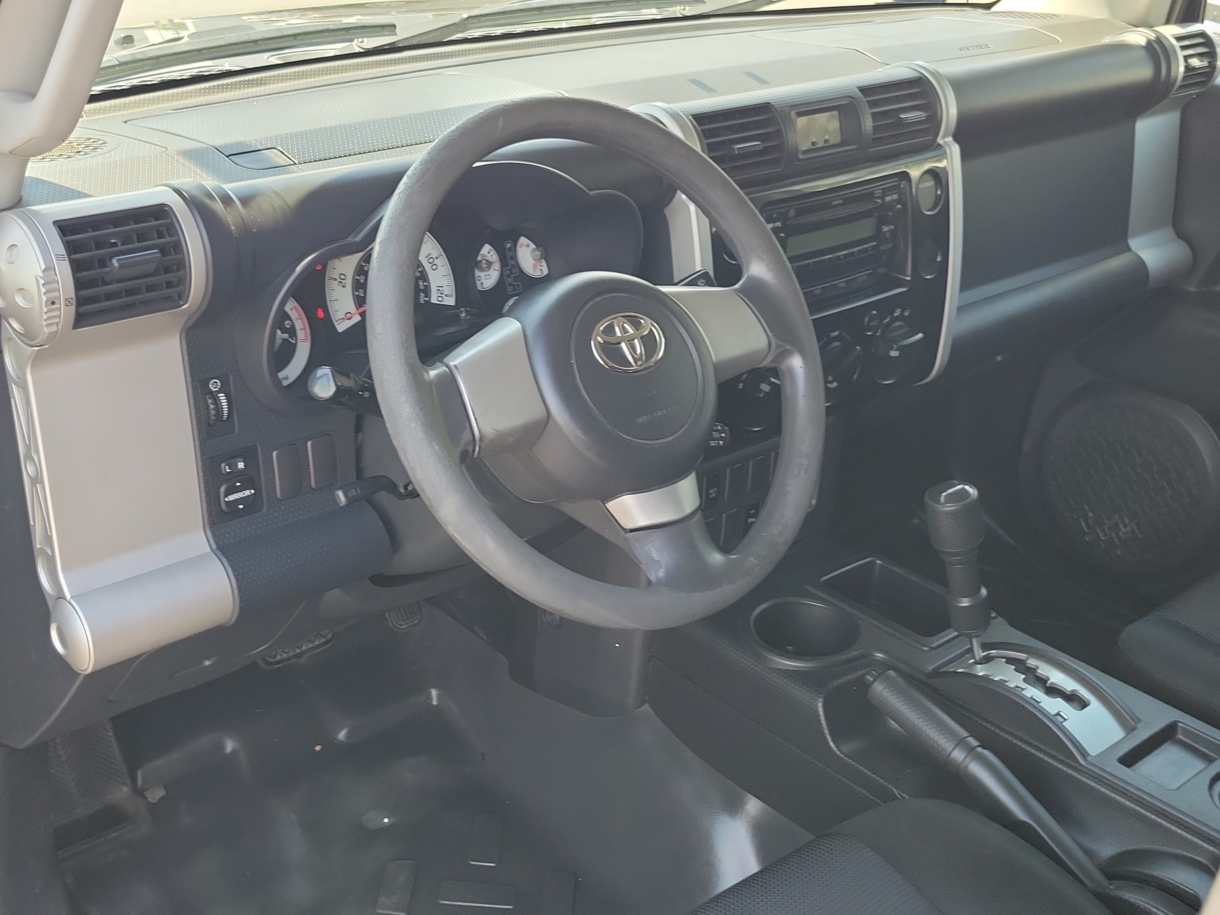 Used 2008 Toyota FJ Cruiser 2WD image 11