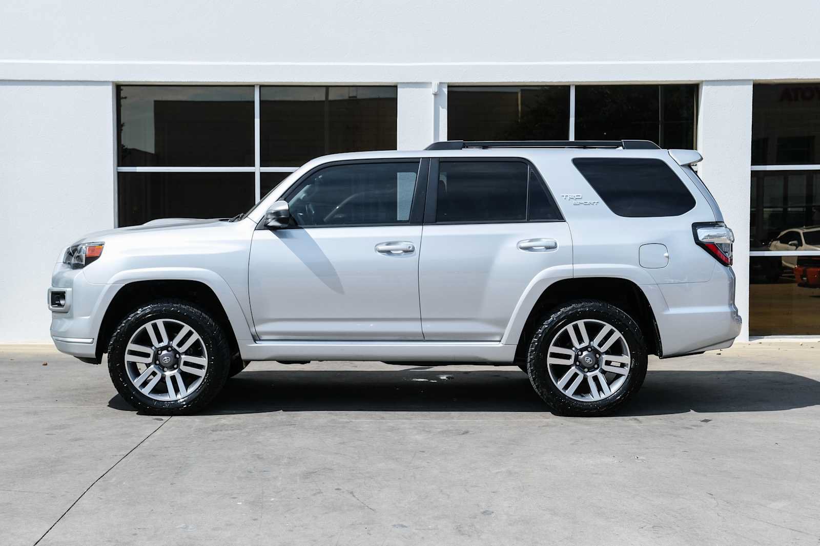 Used 2022 Toyota 4Runner TRD Sport AWD/4WD image 18