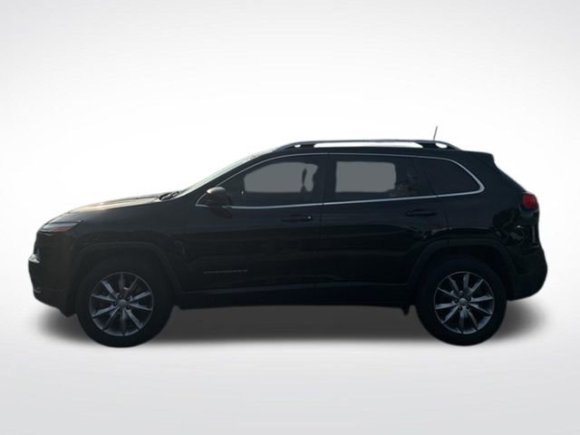 Used 2018 Jeep Cherokee Limited AWD/4WD image 2