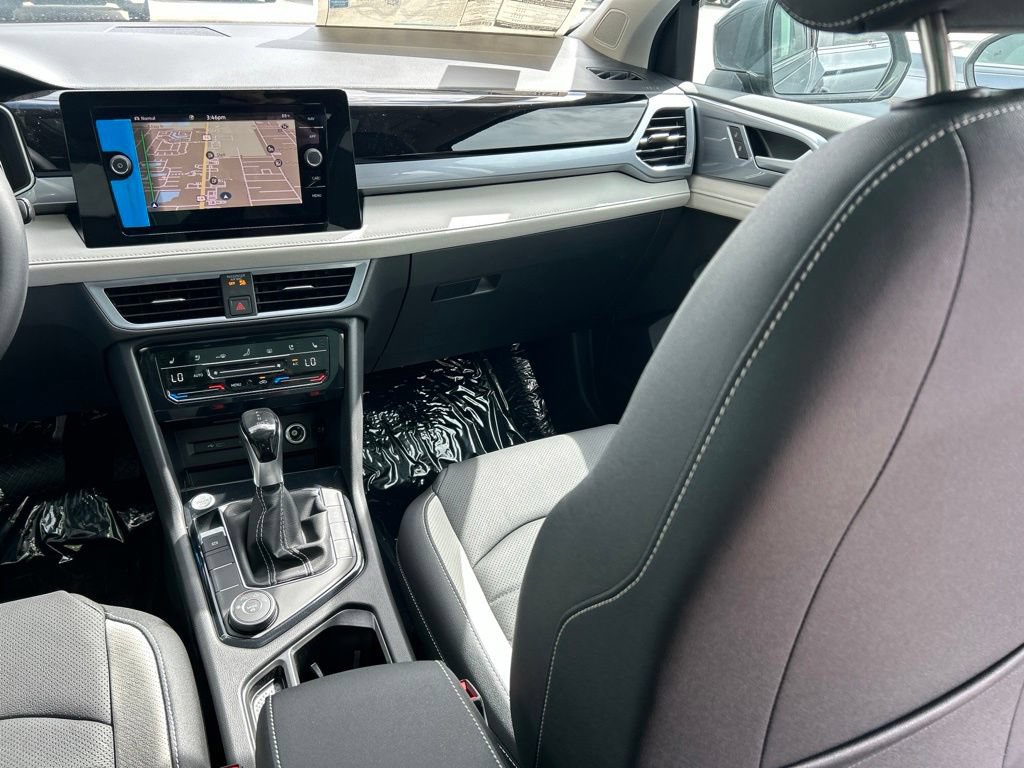 New 2026 Volkswagen Taos SEL AWD/4WD image 11