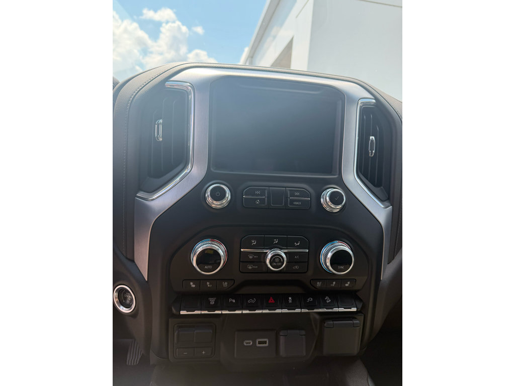 Used 2022 GMC Sierra 2500 SLT w/ SLT Premium Package AWD/4WD image 9