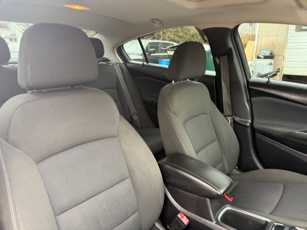 Used 2016 Chevrolet Cruze LT w/ Sun And Sound Package image 50