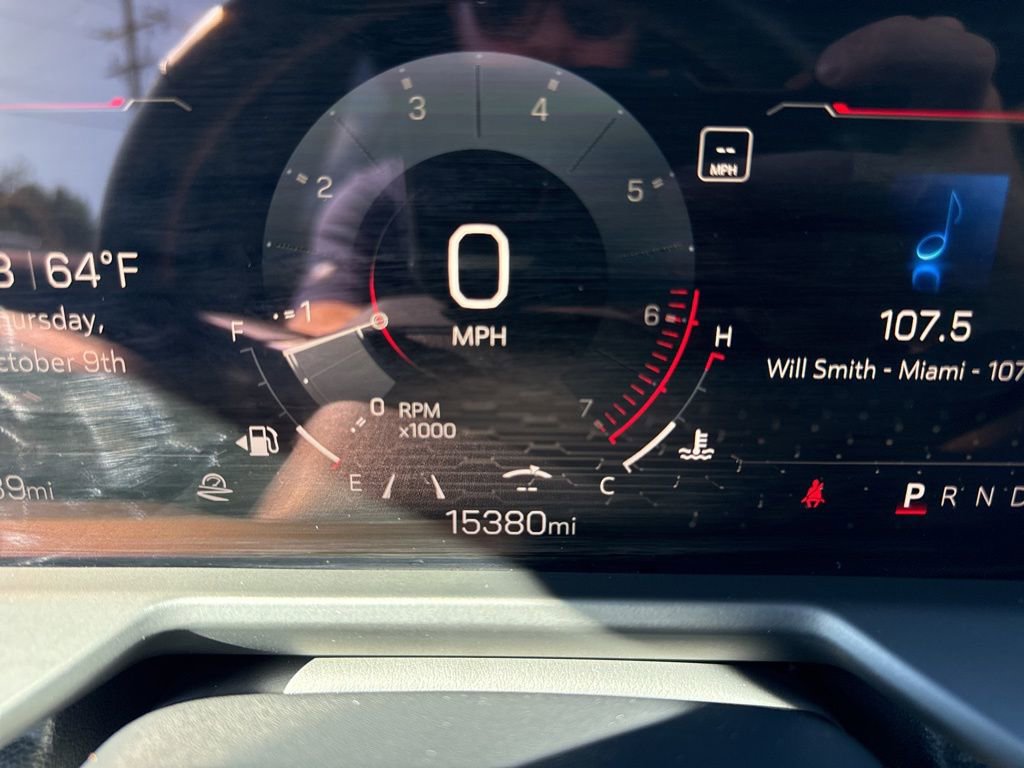 Used 2025 GMC Acadia Elevation FWD image 26