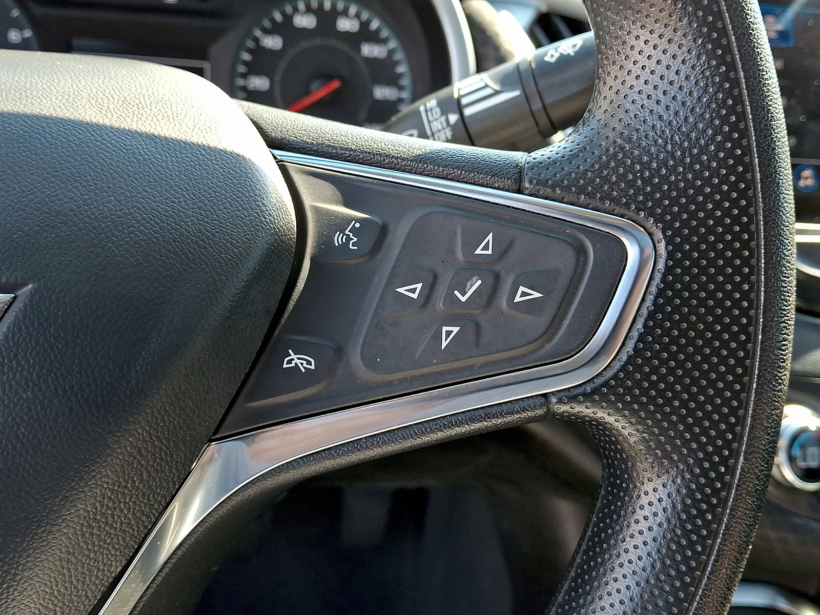 Used 2024 Chevrolet Malibu LT FWD image 21