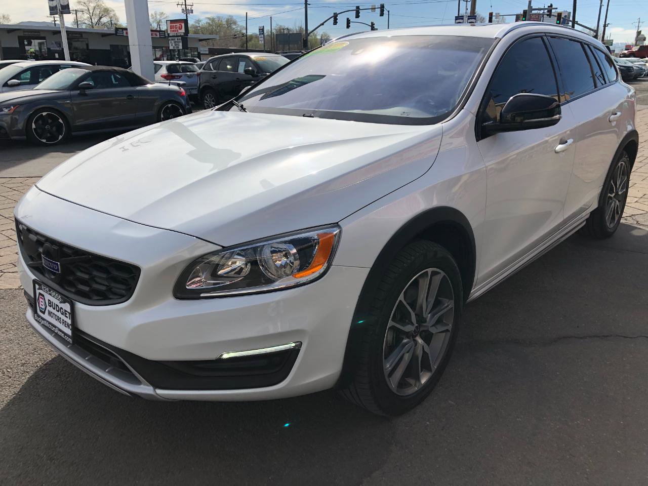 Used 2017 Volvo V60 T5 Cross Country w/ Convenience Package image 5