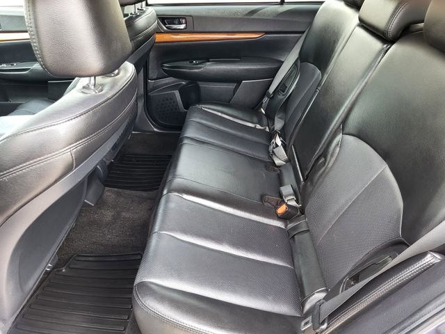 Used 2013 Subaru Outback 2.5i Limited w/ Moonroof Pkg AWD/4WD image 22